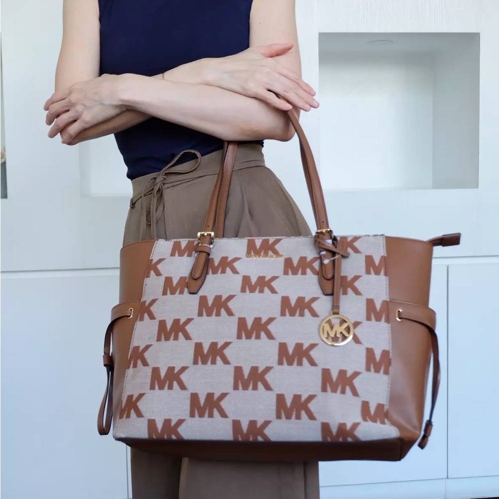 NWT Michael Kors Gilly Large Travel Tote Bag